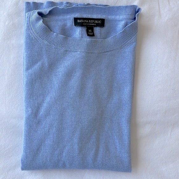 Banana Republic Silk Cashmere Sweater - Picture 4 of 6